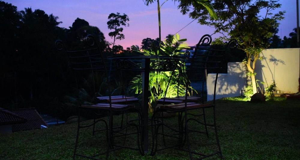 Riverdale Breeze Kandy Ngoại thất bức ảnh