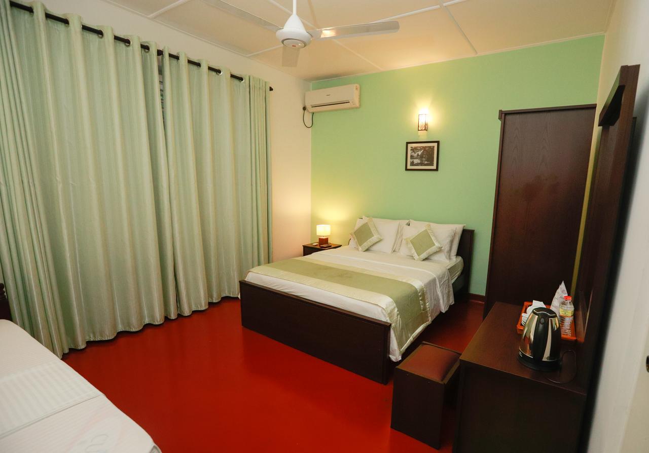 Riverdale Breeze Kandy Ngoại thất bức ảnh