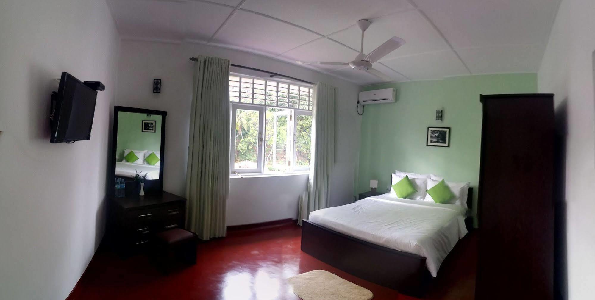 Riverdale Breeze Kandy Ngoại thất bức ảnh