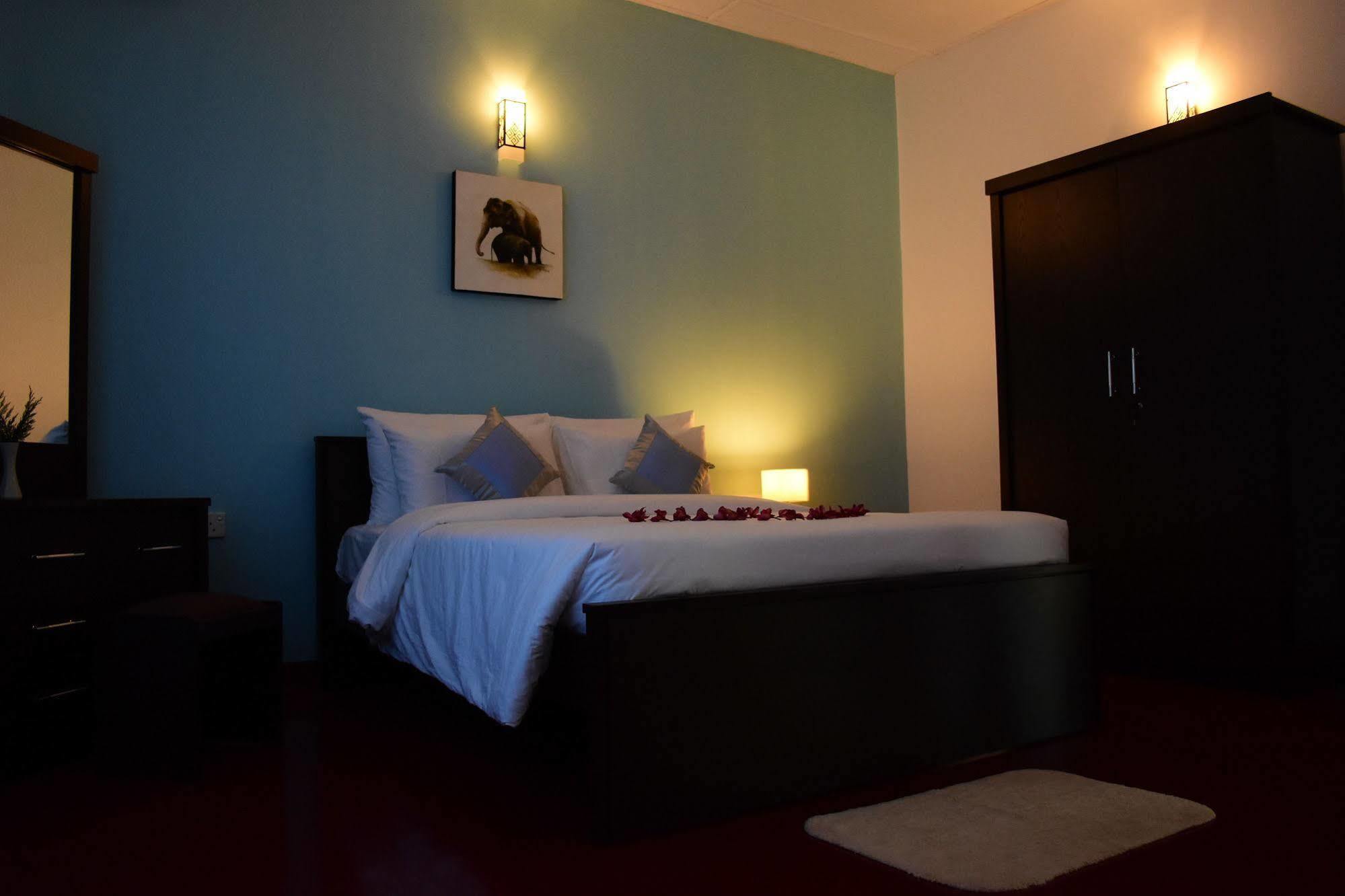 Riverdale Breeze Kandy Ngoại thất bức ảnh