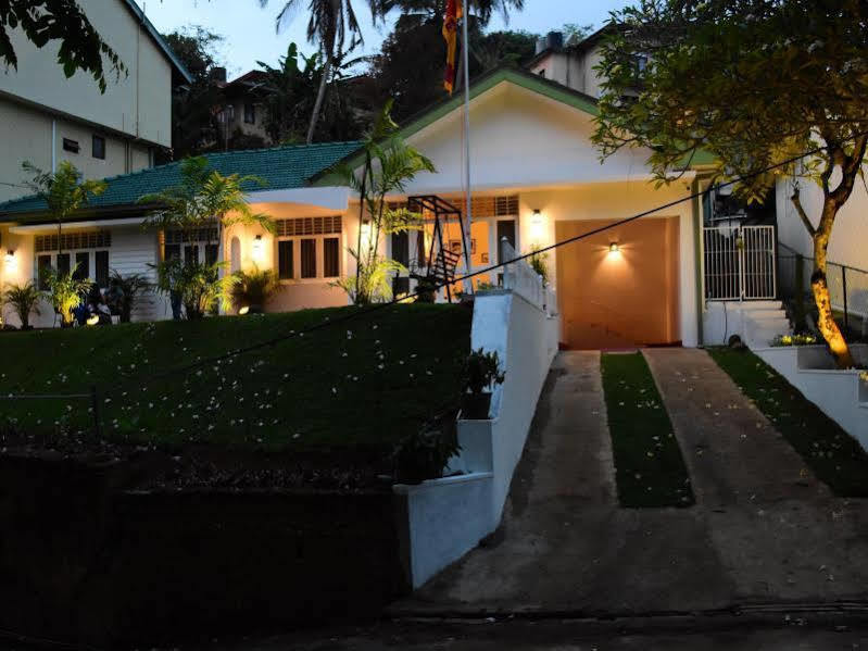 Riverdale Breeze Kandy Ngoại thất bức ảnh